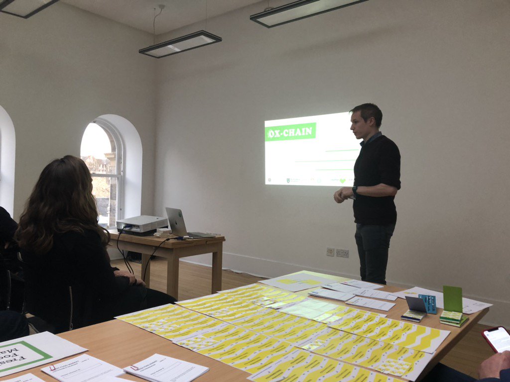 DesignInf's tweet image. Chris Elsden starting OxChain workshop which will explain Blockchain through pizza making! #TIPSByDesign