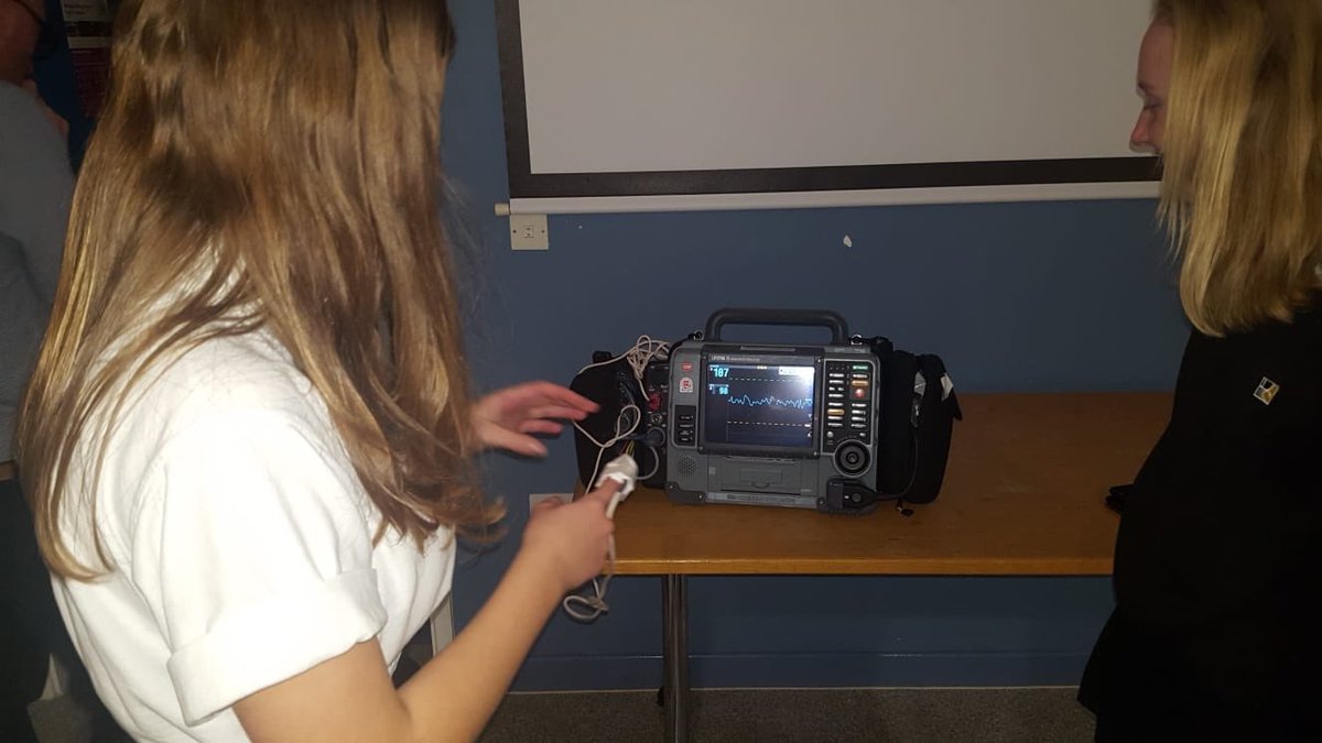 scft_learning's tweet photo. The last Sussex Skills Club session was great with Mark from @SECAmb_sim bringing the simambulance and equipment for the group to play with. Excited for the last session tomorrow evening for the final celebration! @thwaites_jayne   @JillDurrant2 @sct_careerdev @BSUHApprentices https://t.co/l555iJs9dN