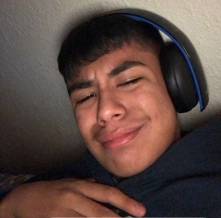Faze Sway I Always Crack My Fingers And It Doesn T Hurt But Today When I Cracked Them My Fingers Started Hurting Like Crazy Is That Bad