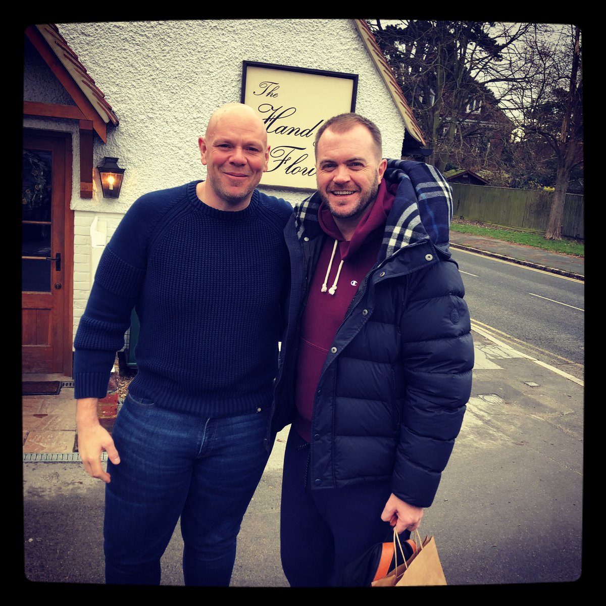 otterqueenxx's tweet image. What an experience @HandFMarlow food outstanding, room perfect &amp;amp; some lovely added extras along the way 😊 The ultimate 40th birthday for @jameswalmsley23 actually meeting the main man himself @ChefTomKerridge what’s the chances! Well worth the 4hr + drive 🙌🏼