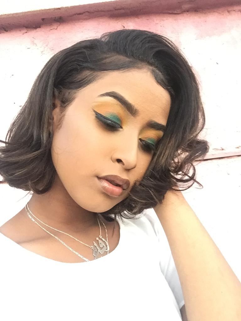 Hey girlss 😘
Its time for a big giveaway😍💥💥💥💥
Im giving away a free makeover💃🏼💋💄
I will be choosing one person from the comments ✨
Now all you have to do is
1. Like&Retweet this tweet
2. Comment the date you want the makeover to be on
And thats it💜