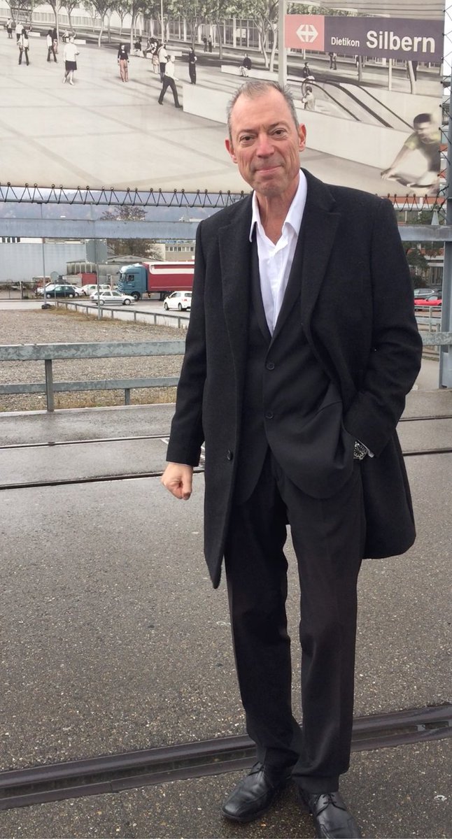 Olivier Barthe, Unternehmer und Gemeinderat Dietikon: „5000 Mitarbeitende sitzen jeden Tag in einem vollen Bus, der im Stau steht“ 
Deshalb braucht es die S-Bahnstation. Unsre Hoffnung liegt jetzt auf dem Parlament in Bern
#SBahnSilbern