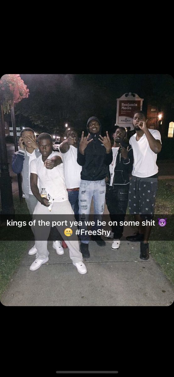 zay_223's tweet photo. One wrong word or look and them boys coming smack at u #🙅🏾‍♂️🧢 #FreeGramz #FreeSay https://t.co/jLlHkvbkZ3