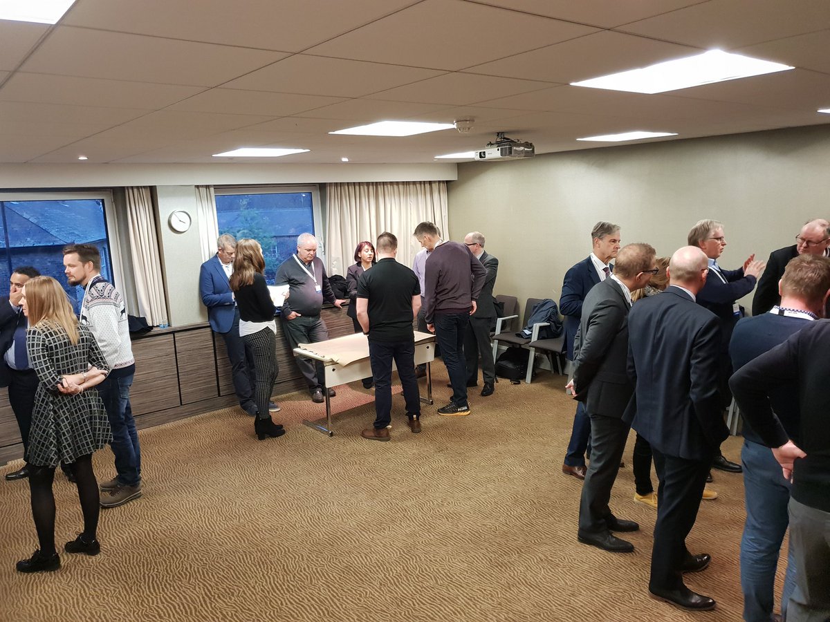 A very informative visit to <a href="/MetCC/">Met Contact Centre</a>.  Now a workshop discussing the future of control rooms, facilitated by <a href="/SopraSteriaPS/">Sopra Steria Public Sector</a>. #ICCRA18