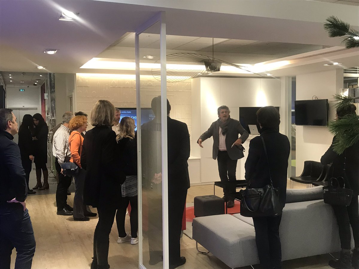 gmarchand78's tweet image. .@SG_InsideIT découvre l’expertise d’#IBM autour de l’innovation, l’IA et parcours client au centre de solutions métiers et industries #GISC à l’IBM Client Center Paris @IBM_France