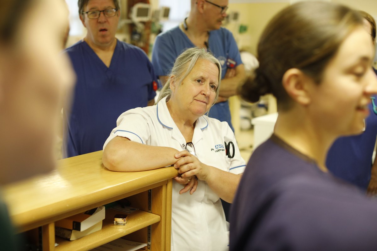 EKHUFT's tweet photo. Who is day 10 of #24daysofEKHUFT? Its the PPCI team at William Harvey Hospital in Ashford! They are the 24-hour cardiac team that is saving the lives of thousands of heart attack patients in Kent - this year they treated their 5000th patient! 💙🏥 https://t.co/lj4hjWfhdj