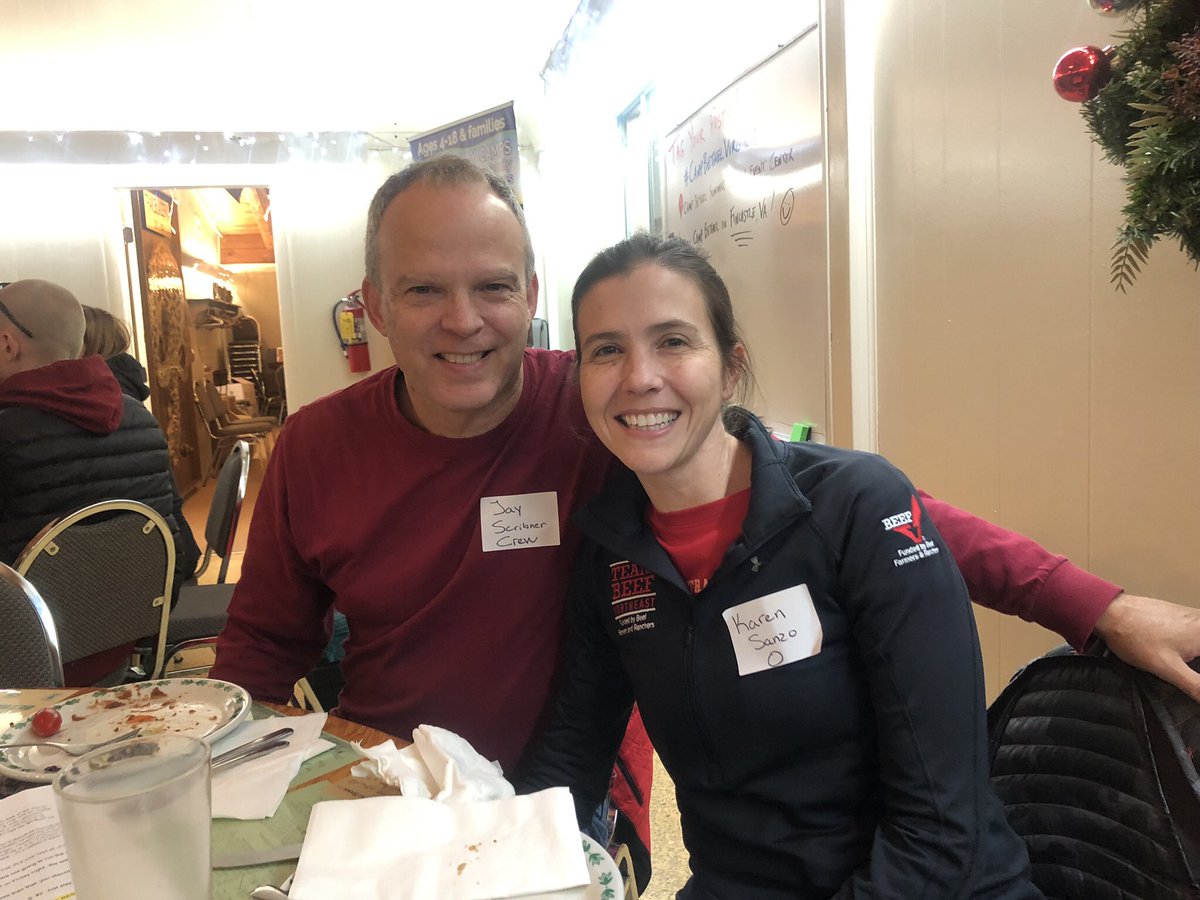klsruns's tweet photo. A couple #hellgate100k pics representing @NortheastBeef and @HoneyStinger - loved the burger on the course at aid station 7! Excited about completing my first Hellgate! 66.6 miles and about 13,500 ft gain! #beeffuelsme @teambeefusa #hshive https://t.co/4kbIlqg08d