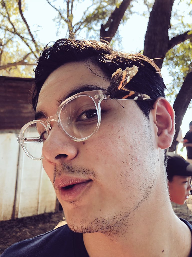 lydluvsrory's tweet photo. Just wanted to post this adorable picture of Mike. Words can’t describe how thankful I am to have this cutie in my life. #hotdadalert https://t.co/3oXpR8miVu