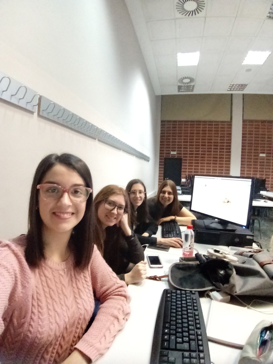 Paupea31's tweet photo. Avui hem finalitzat el nostre projecte de gamificació #MASE2018 https://t.co/qWGAfzjuoC