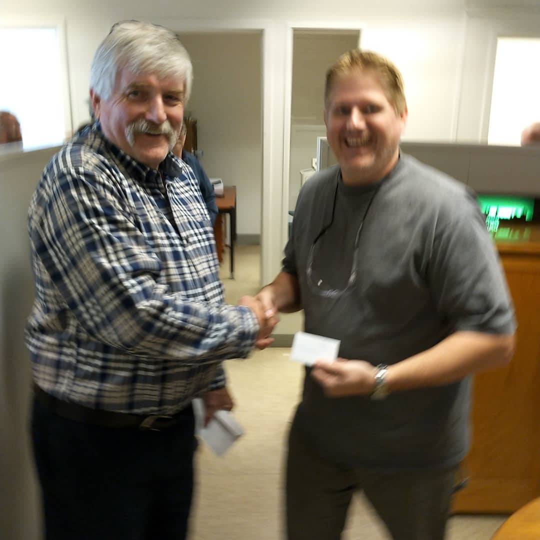 HoveyIndustries's tweet photo. Successful end to our food drive campaign with a couple of gift card winners for our generous donors of food. #ottawafoodbank #fillthefoyer #capcorp https://t.co/vr0uiWdjfr