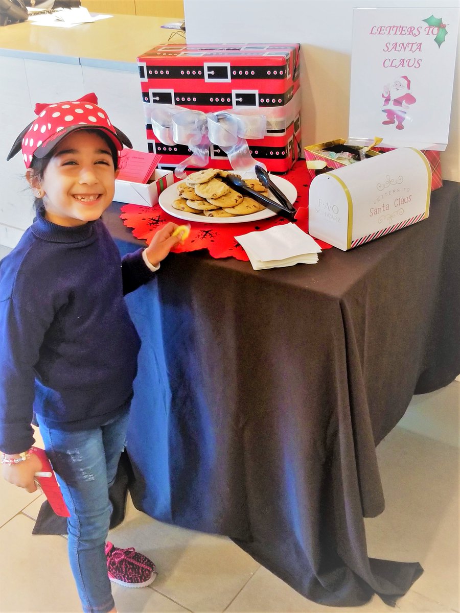 CISAnaheim's tweet photo. This wkd we kicked off "LETTERS TO SANTA."program.   Children of our guests will have the opportunity to fill out their wish lists and enjoy a fresh delicious chocolate chip cookie!  Plus, we promise every wish will be to Santa before Christmas. #BFFRudolph #NorthPoleExpress https://t.co/urv3PkzG8R