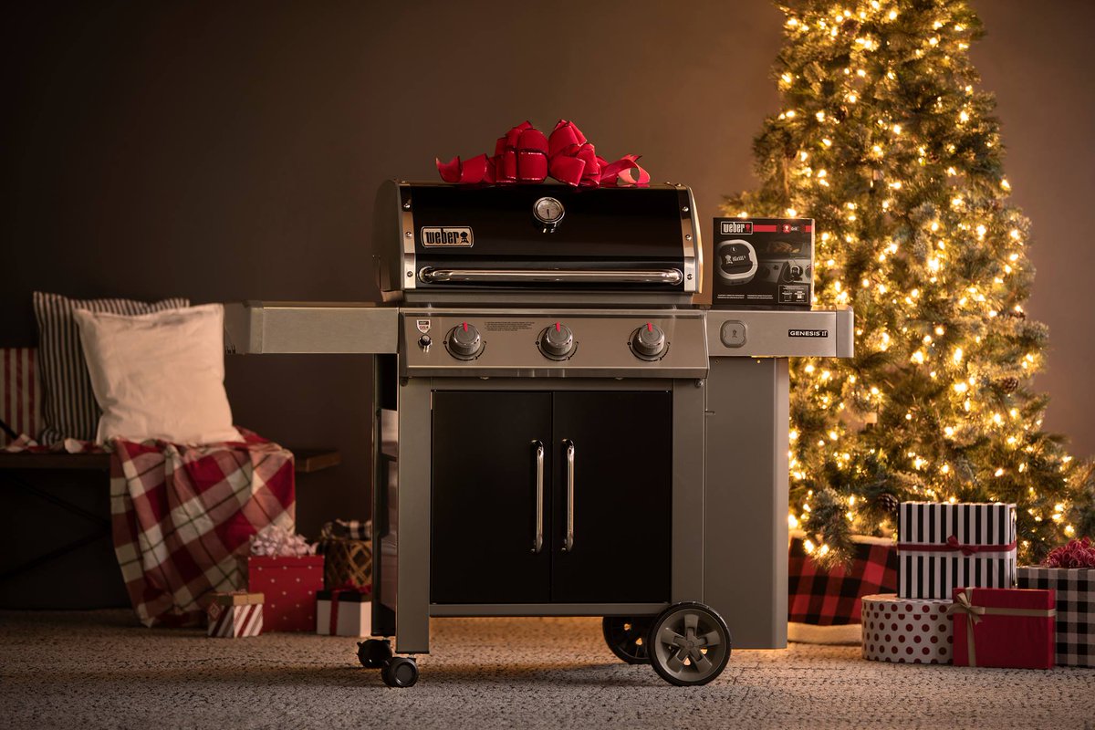 BBQ_Guys's tweet photo. It May Not Fit Under The 🎄 But It's Gonna' Look Great On Your #Patio!  New 2019 Weber #grills now available. https://t.co/5ybdniFgw6 https://t.co/puOJwIB0rQ