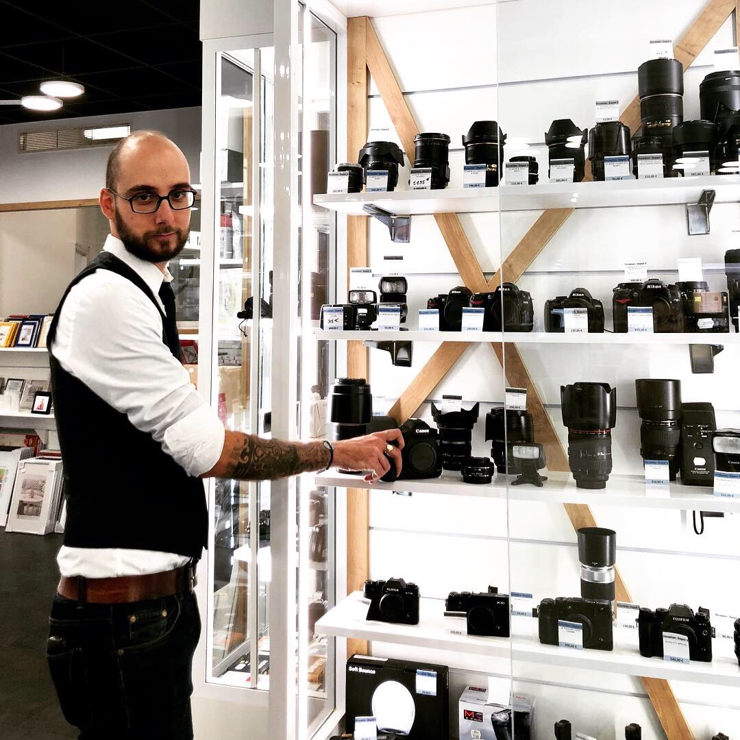 imagesphotonice's tweet photo. Chez @imagesphotonice, nous vous proposons des appareils et des optiques d’occasion, indexés selon la Cote @chasseurdimages

 ✔️ L'occasion en toute confiance !

Toutes nos offres sont également disponibles sur notre site  👉https://t.co/hC3e6Fis9X

#ImagesPhoto #Nice06 #Occasion https://t.co/3NY1axDdt8