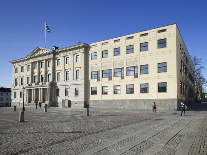Sveriges största arkitekturpris, Helgopriset, gick nyligen till ombyggnaden av rådhuset. Priset tilldelades för att funktion och moderna funktioner tillgodosetts samtidigt som den arkitektoniska helheten är bevarats. Vi var med och projekterade VVS-installationerna.