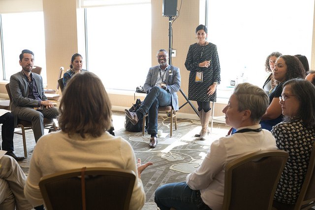 TheComNetwork's tweet image. ICYMI: Useful notes from every breakout session at #ComNet18 are now available thanks to the generous support of the @KalliopeiaF: comnetwork.org/events/comnet1…
