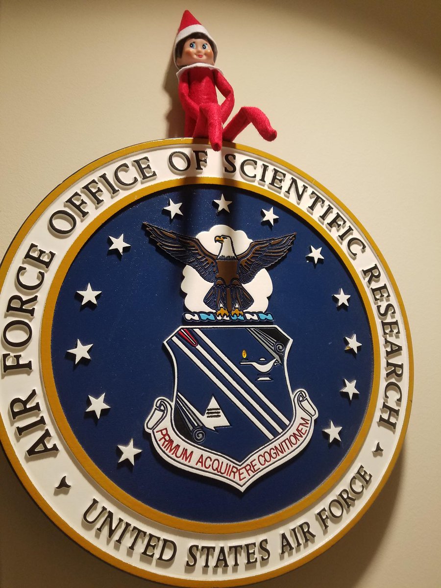 AFResearchLab's tweet photo. Well this gets the ROSA seal of approval! #ROSAtheElf #ElfontheShelf #ElfinSTEM https://t.co/QHJXJdO0ro