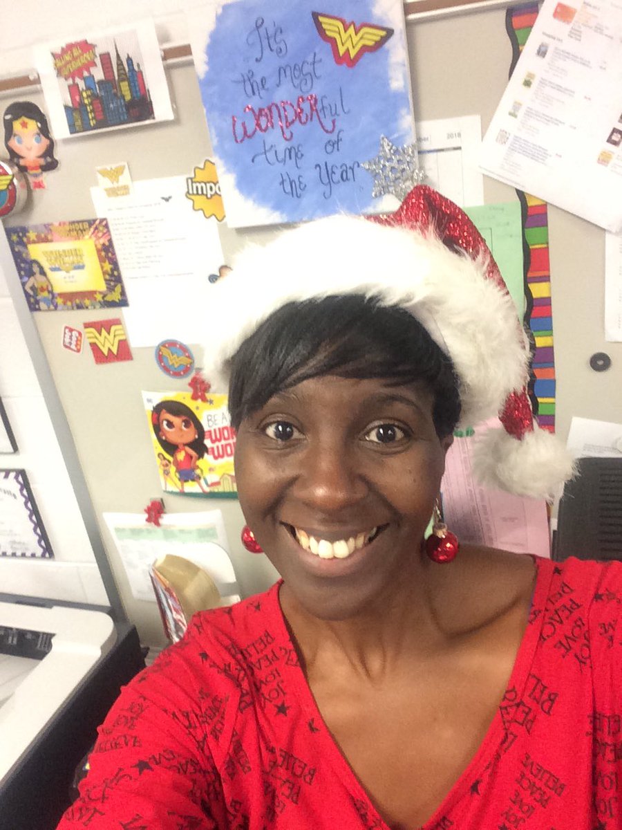 caseyww109's tweet photo. It’s the Most WONDERful time of the year! https://t.co/aZLIVkGKcR