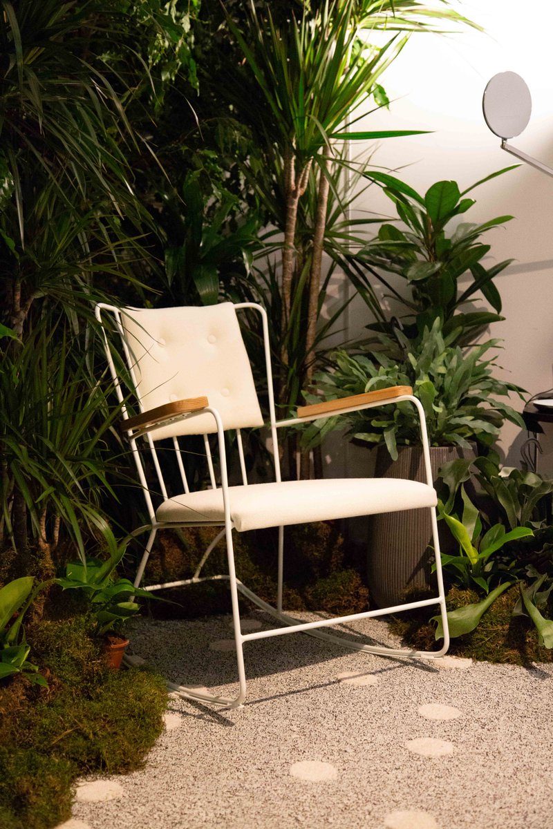 Desso_UK's tweet photo. A massive congratulations to @MixInteriors for hosting the very first #MixDesignCollective event last week! We had a truly fantastic time immersing ourselves in the unique design experience and talking about the future of #officedesign! #MDC18 https://t.co/MryFpN6RtY