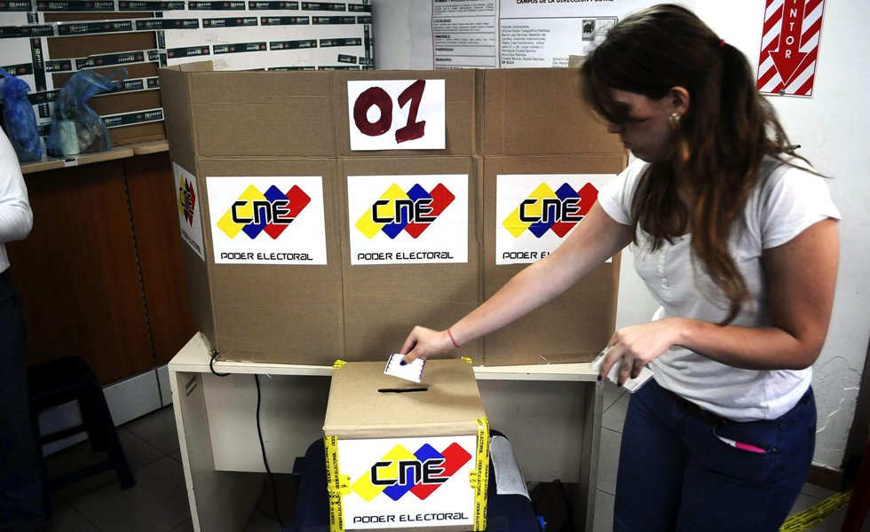 teleSURtv's tweet photo. Ceela destaca transparencia y organización en las elecciones municipales de #Venezuela🇻🇪 https://t.co/Ognr9NWsbT
Los expertos electorales internacionales afirmaron que el clima social y político durante los comicios fue de tranquilidad y normalidad #Decide2018 🗳️ https://t.co/DabDBUD4p6