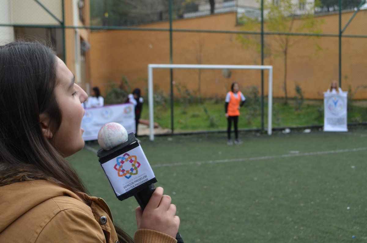 Ayvaz Burckan C.P.A.L (@haydikizlarspor) on Twitter photo ''HAYDİ KIZLAR SPORA''
Halısaha futbol maçlarımız devam ediyor. Her maçımızda sevgili öğrencilerimizi ikramsız bırakmıyoruz.. Teşekkürler
<a href="/gencliksporbak/">Gençlik ve Spor Bakanlığı 🇹🇷</a>
@GSBgenclikproje
<a href="/kasapoglu/">Dr. Mehmet Kasapoğlu</a>
<a href="/mbulut06/">Mehmet BULUT</a> ''HAYDİ KIZLAR SPORA''
Halısaha futbol maçlarımız devam ediyor. Her maçımızda sevgili öğrencilerimizi ikramsız bırakmıyoruz.. Teşekkürler
<a href="/gencliksporbak/">Gençlik ve Spor Bakanlığı 🇹🇷</a>
@GSBgenclikproje
<a href="/kasapoglu/">Dr. Mehmet Kasapoğlu</a>
<a href="/mbulut06/">Mehmet BULUT</a>