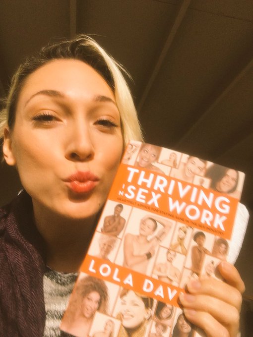 Morning reading time! Thank you @Lola_Davina for writing this amazing book, what a valuable resource