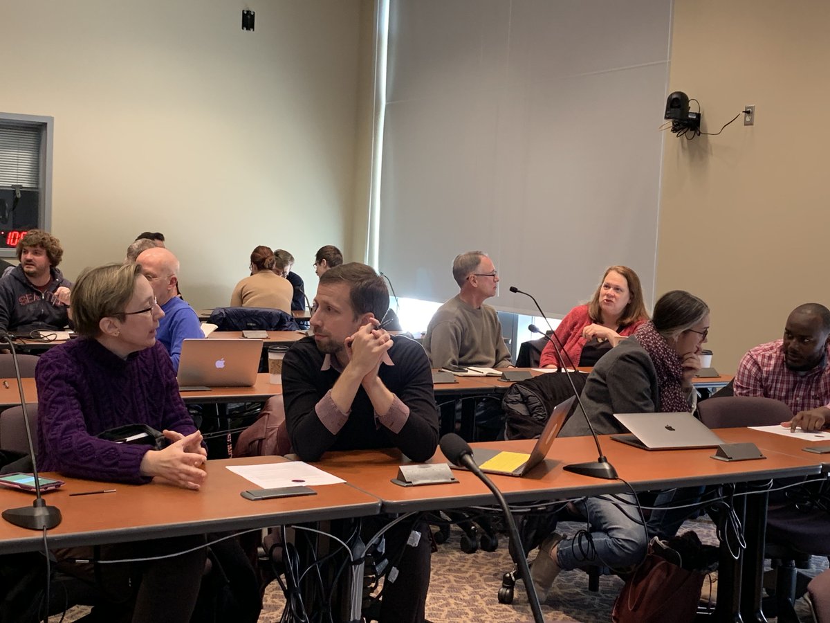 TierEdIllinois's tweet photo. Looking forward to our last community meeting for Fall semester this Wednesday (Dec 12) at 10 am at 182 Armory (505 E Armory Ave)! Here are some great lightening talks and discussion session pictures from our meeting in November. https://t.co/RprvT4FqZE
