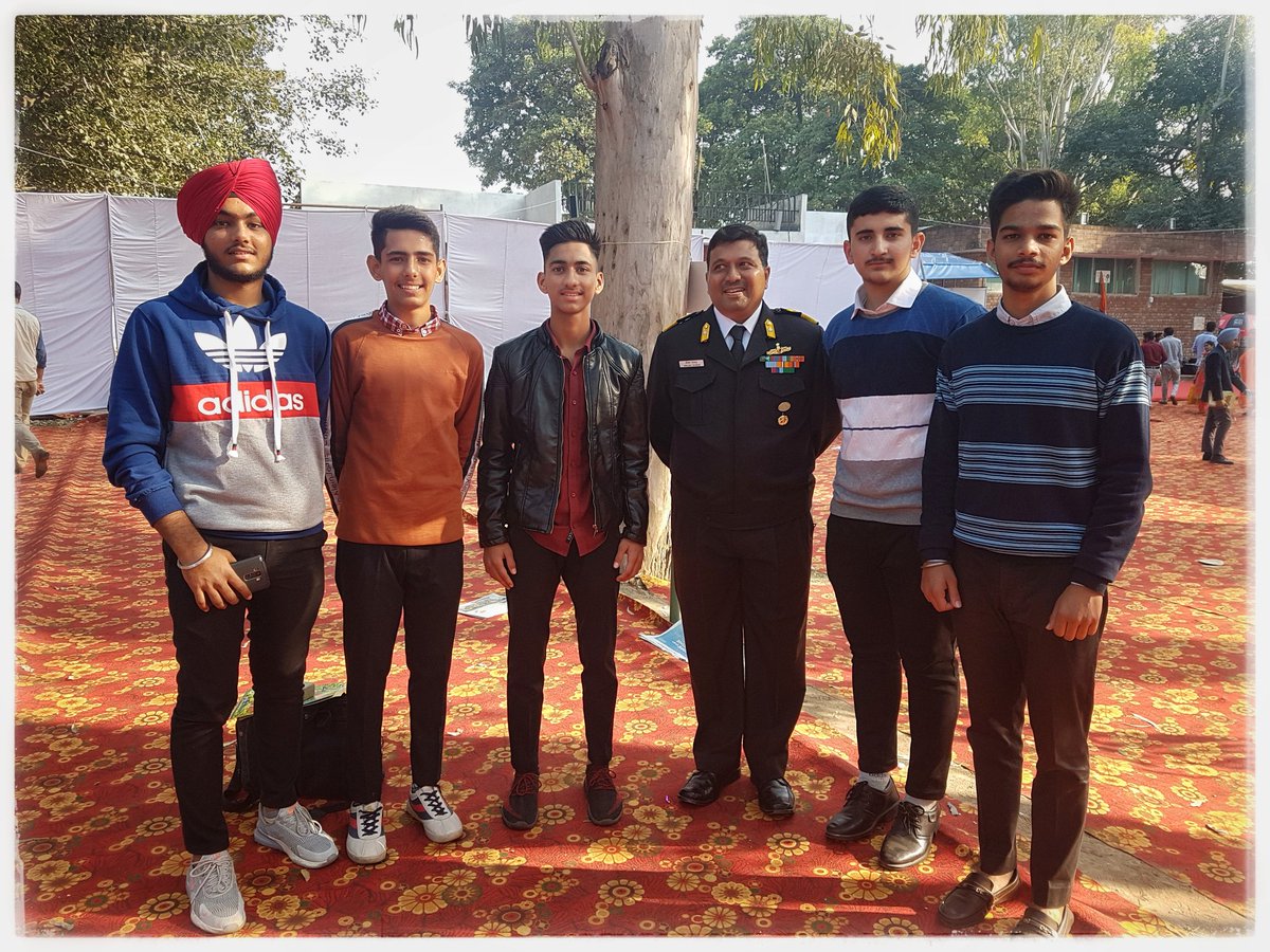 Youngsters aspiring to join the Navy interact with my husband,  Commodore Srikant Kesnur after his inspiring talk on 'Indian Navy at 70' at the recently concluded #Militaryliteraturefestival2018 in Chandigarh. 
@MilitaryLitFest