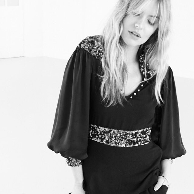 RichRadLondon's tweet photo. The Fitzrovia Top | Email store@richardsradcliffe.com | https://t.co/qmYkmeP4CY | | @KirstyRosex | @chilliworldwide | @PatriziaMakeUp | #handsequinned #party #occasion #luxuryfashion #fashion #style #aw2018 #autumnwinter2018 #fallwinter2018 #richardsradcliffe https://t.co/s7mVwE4T46
