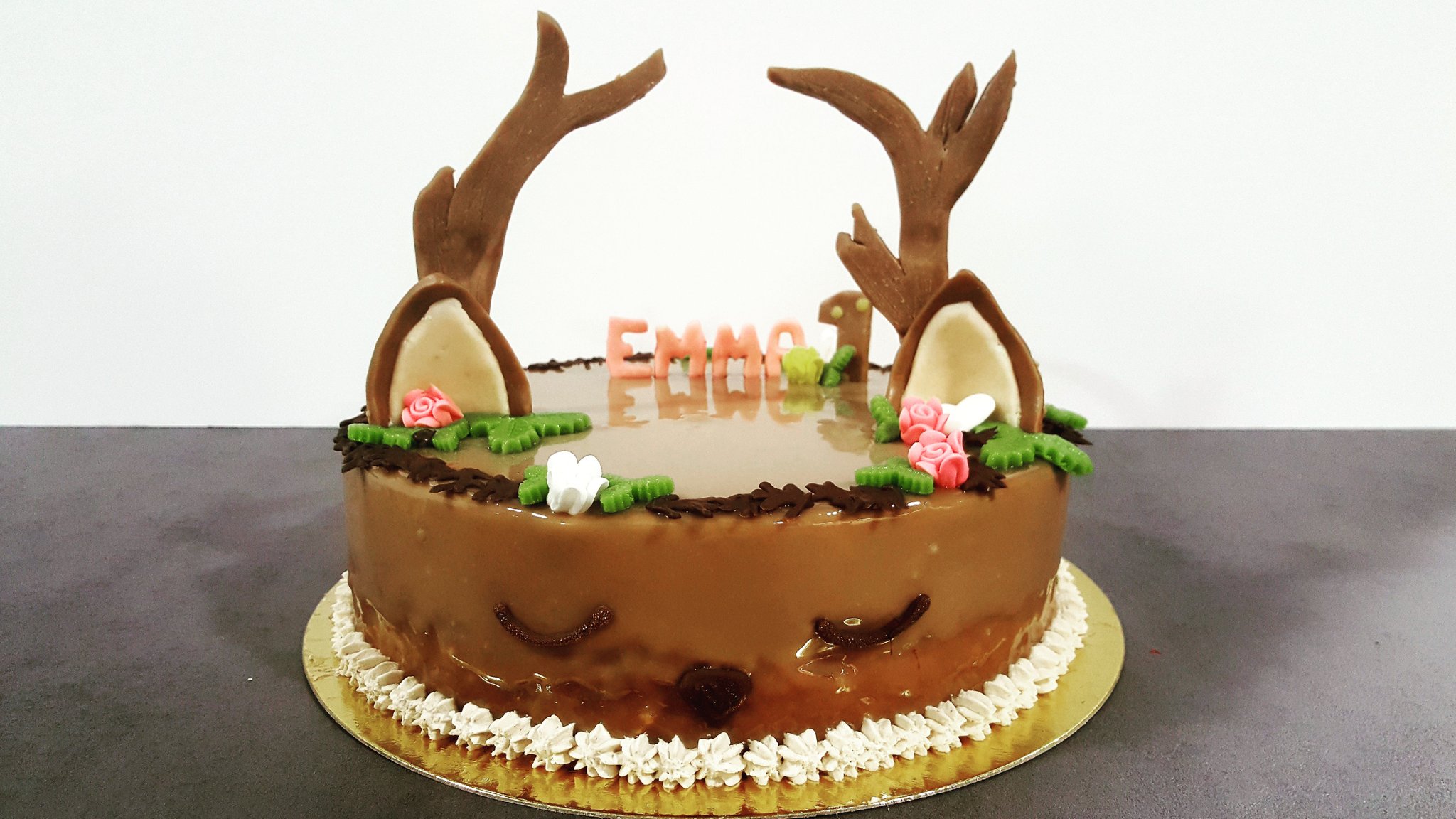 Clairement Chocolat Le Renne Du Pere Noel Royal Chocolat Royalchocolat Trianon Gateau Gateauanniversaire Chocolate Chocolat Renneperenoel Renne Reindeer Biscuit Biscuitjoconde Mousse Moussechocolat Praline Noel Christmas Clairement Chocolat Le Renne Du Pere Noel Royal Chocolat Royalchocolat Trianon Gateau Gateauanniversaire Chocolate Chocolat Renneperenoel Renne Reindeer Biscuit Biscuitjoconde Mousse Moussechocolat Praline Noel Christmas