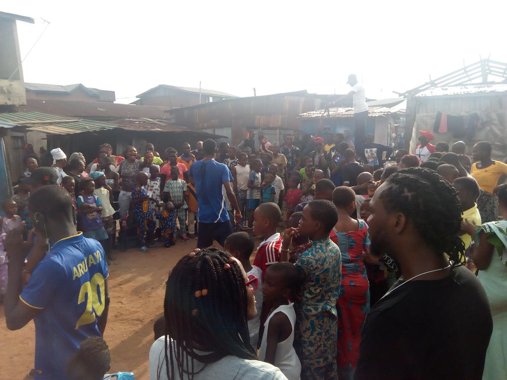WakeADreamng's tweet photo. On the 17th July, (YEAR) we took the humanitarian cause a step higher with the #SaveASole project. This project entailed the collection of cloths, shoes and many other relief materials before the event day and they were distributed to the people of Makoko community... https://t.co/mNxCutdAWD