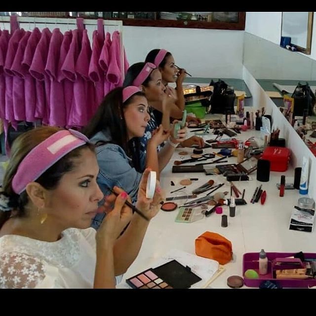 Ya tienes tu cupo?

Taller de Maquillaje e Imagen personal

Contáctanos al 0276 3556562 ift.tt/2PufMko