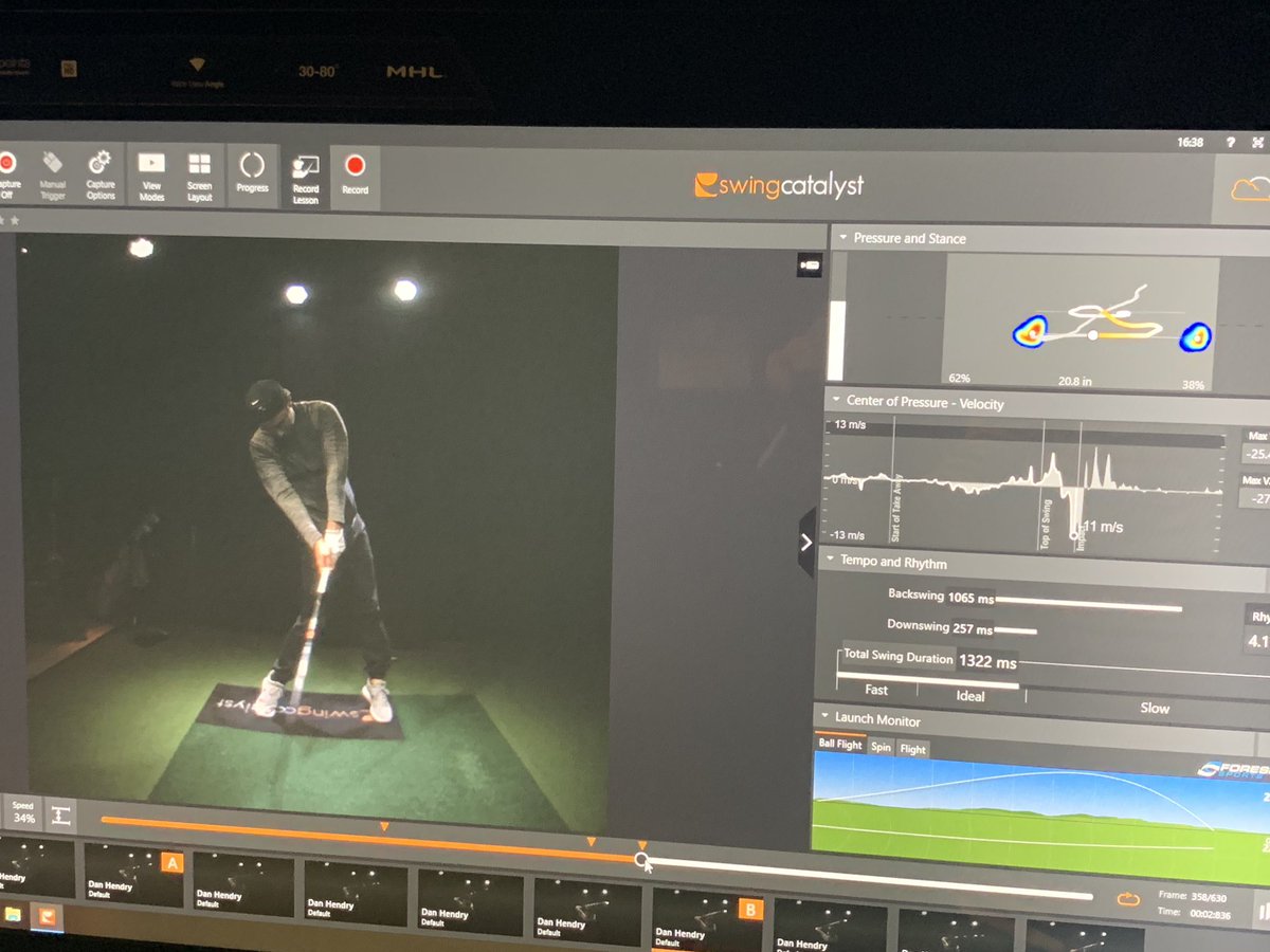SophWalks's tweet photo. @danroberthendry showing me how the youngsters do it these days. Golf swings and techniques are always evolving 😲😲 #hitup #launchmyball #tiptoes #justinthomas https://t.co/KYiuHQtRbj