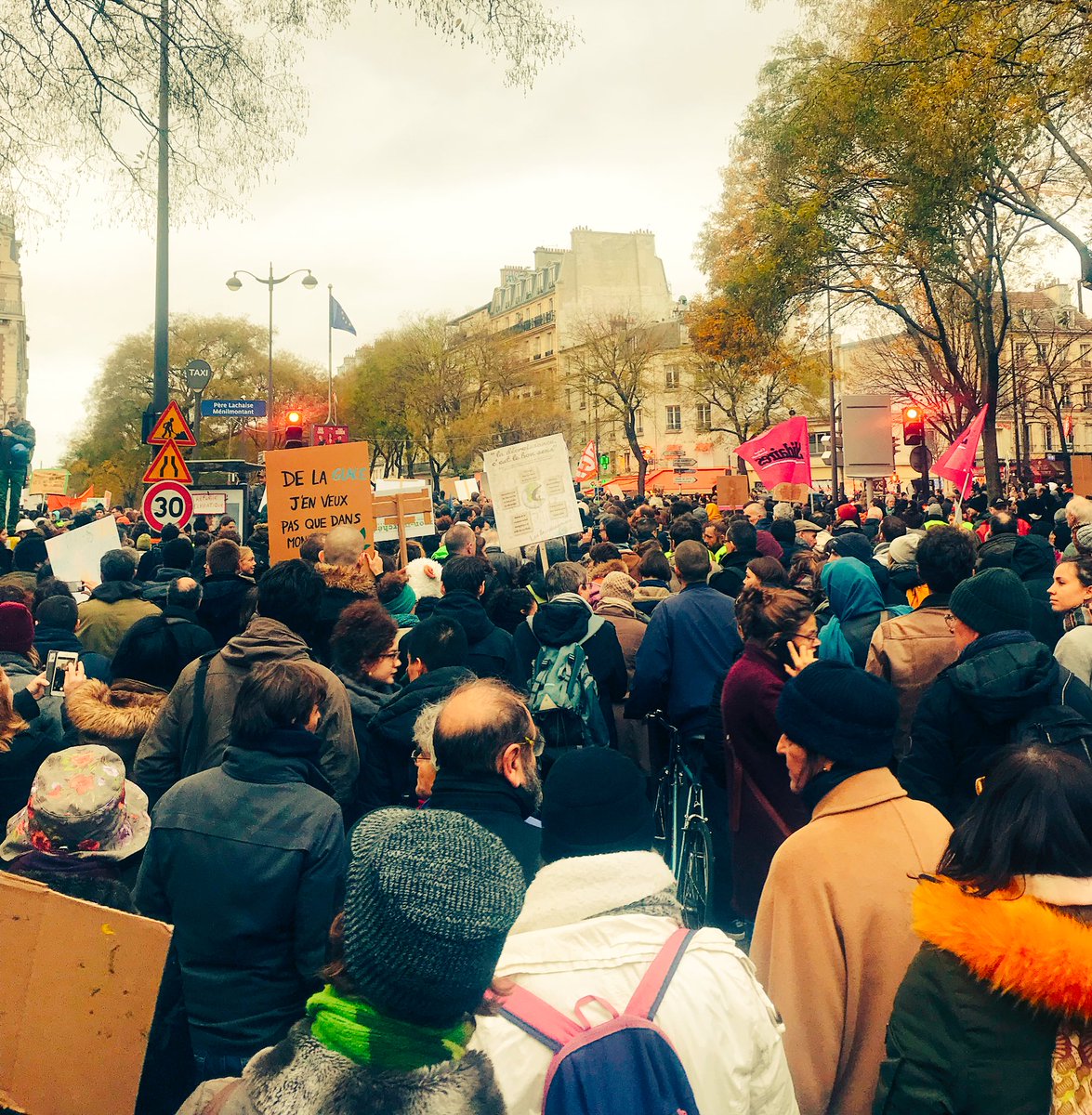 Samedi, je marchais pour le climat et c’était chouette ! #ClimateChange #ClimateActionNow #MarchePourLeClimat #Climat  #ZeroDechet #zerowaste #OnEstPret