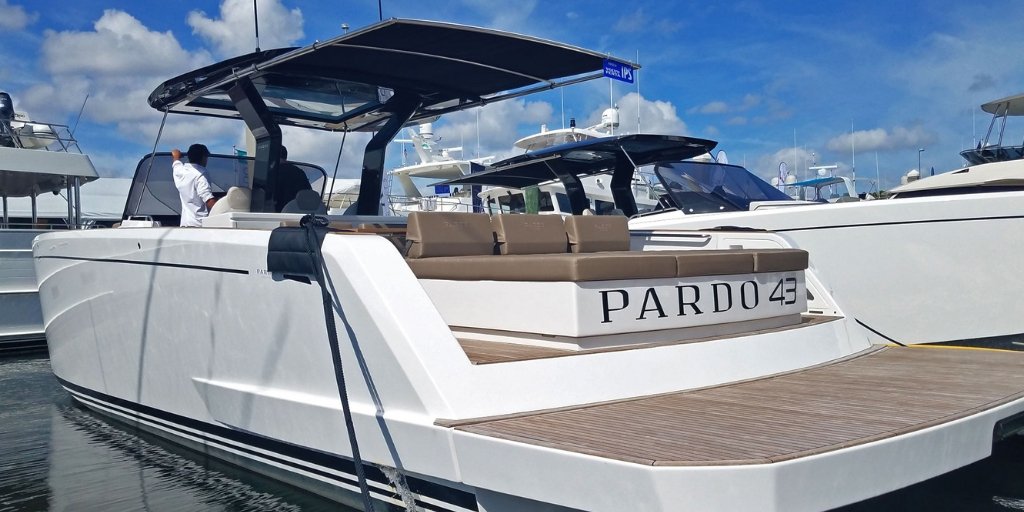 NEW Pardo Yachts 43 equipped with SureShade! 
#pardoyachts #sureshade #boatshade #yachtlife #pardoyachts43