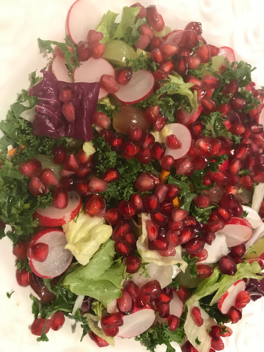 IdahNielsen's tweet photo. Remember your salad even though it’s cold out there hope your Monday has been awesome to you.🤗😄💗 https://t.co/2mZfmkD78C