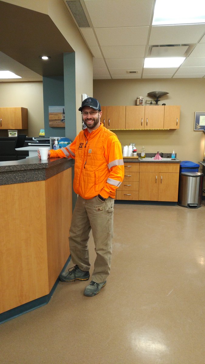 GDTerminal's tweet image. CONGRATULATIONS to Graeme Norrish on his Happy 10th work Anniversary @GDTerminal 
As we celebrate this important milestone, co-workers and management would like to thank Graeme for all of his hard work and dedication to #GDT over the past 10 years!