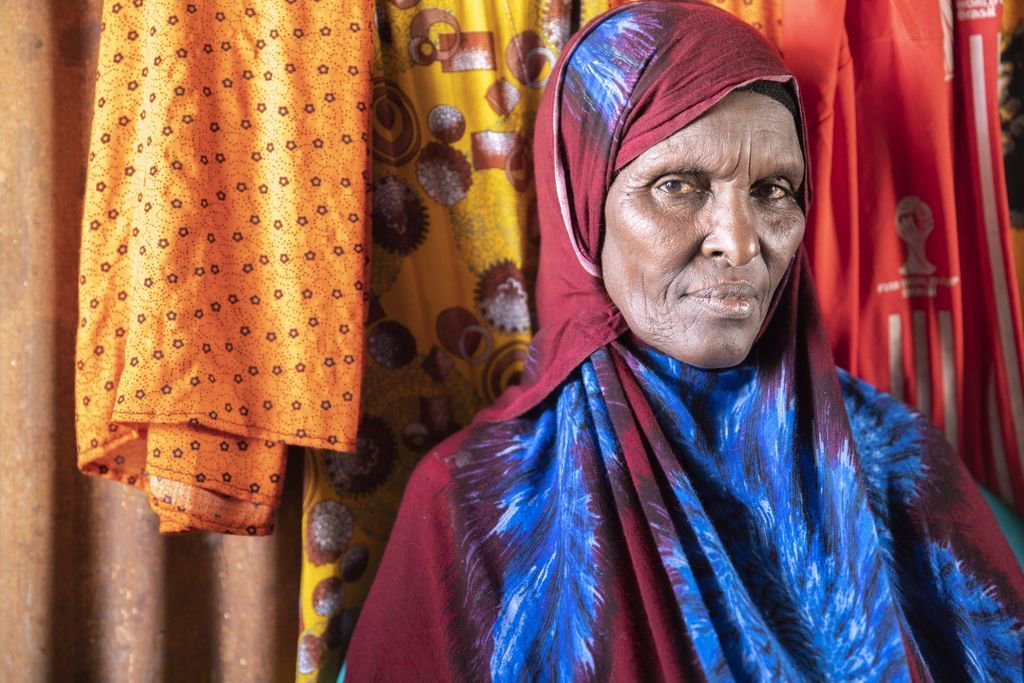 ProsperGlb_org's tweet photo. Meet Salada, a pastoralist in #Kenya who's been facing intense #weathershocks caused by #climate change. From drought to floods, learn how she has coped (and how we're helping other #Kenyans adapt to climate change): https://t.co/0zXUWZqXQW https://t.co/7C8XEgYe9v