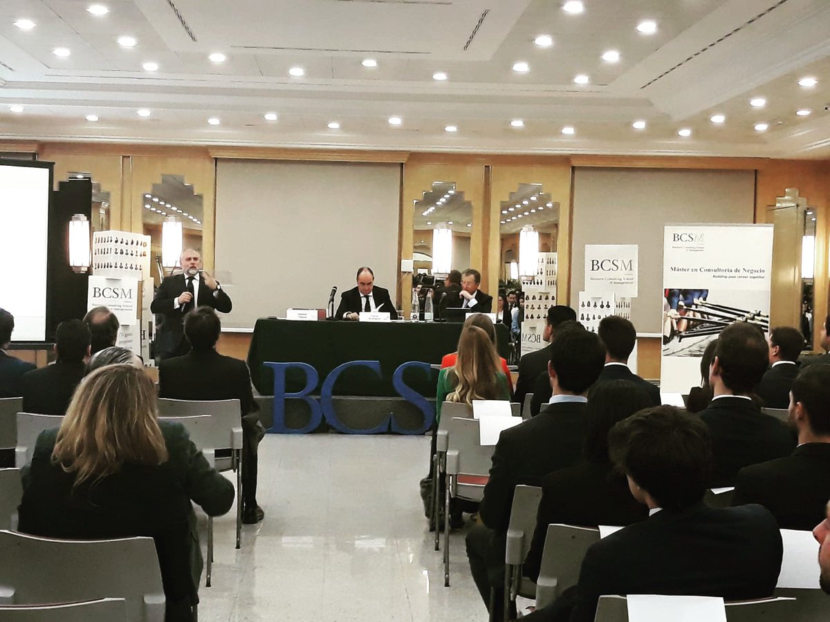 BCSM_es's tweet photo. Comenzamos nuestra graduación y bienvenida a nuevas promociones. Gracias a todos por acompañarnos.
#quieroserconsultor
#expertosfinancieros https://t.co/cVZOJzZqfL