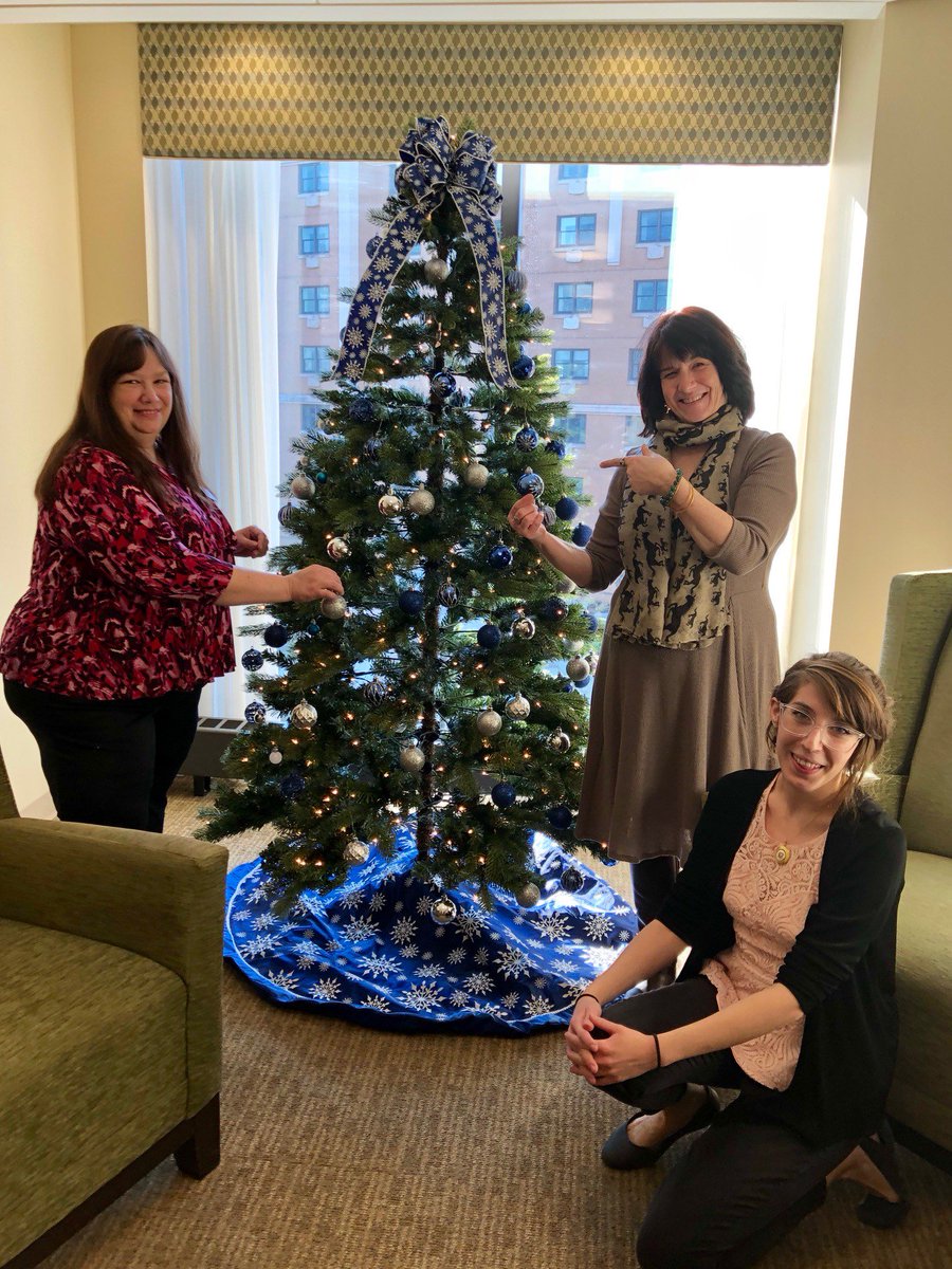 DanforthPark's tweet image. It's the most wonderful time of the year at The Park Danforth.  Members of our Life Enrichment team (AKA Elves) have been busy decking our halls and common areas with joy and good cheer. #PortlandME #seniorliving #joy