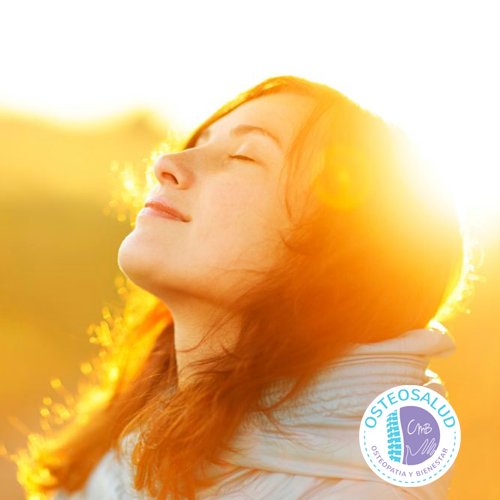 OsteosaludCMB's tweet photo. Los beneficios del sol en nuestro organismo

La vitamina D que genera nuestro cuerpo al recibir el sol es muy beneficiosa 
El 80 por ciento de la vitamina D que obtiene una persona la sintetiza su propia piel después de exponerse a la radiación ultravioleta B (UVB)

#FelizLunes https://t.co/e9rAl9j5pq