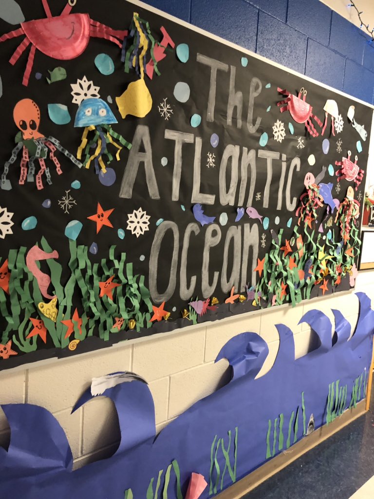 ramsey_lori's tweet image. Ready for Christmas around the World @LampasasTCE @LampasasISD @JessyeRenee_ @suncruiser08 @shelleykozma