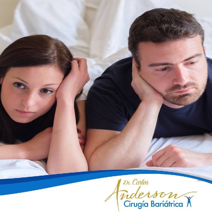 SurgeryAnderson's tweet image. El #sobrepeso no es sólo un factor que juega contra nuestra #salud y un potencial imán de enfermedades, también es un enemigo de la vida sexual. La #obesidad reduce la producción de testosterona, afecta a la libido y multiplica los casos de disfunción eréctil. #DrCarlosAnderson