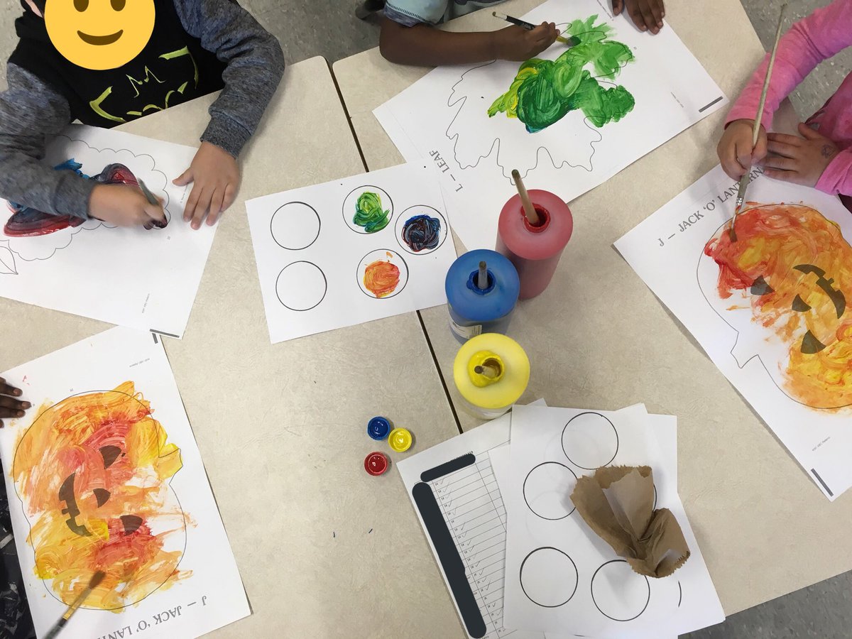 Ms_Virginia__'s tweet photo. We ran into a problem today, we only had red, yellow, and blue paint. My kindergarten students rose to the challenge and were still able to make their pumpkins orange, their leaves green, and their grapes purple. https://t.co/B3x6OivBIG