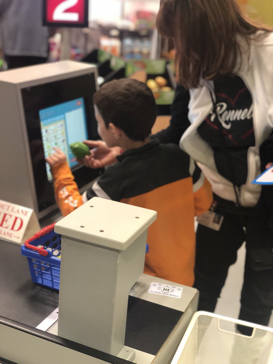 brobell7's tweet photo. What a GREAT day! Ms. Bell &amp; Mrs. Brenner’s class had the pleasure of going to the Children’s Museum. #makingdecembermagic #flyasone #rennellredhawks #CFISDforAll #Cfisdspirirt https://t.co/kleHkih0KR