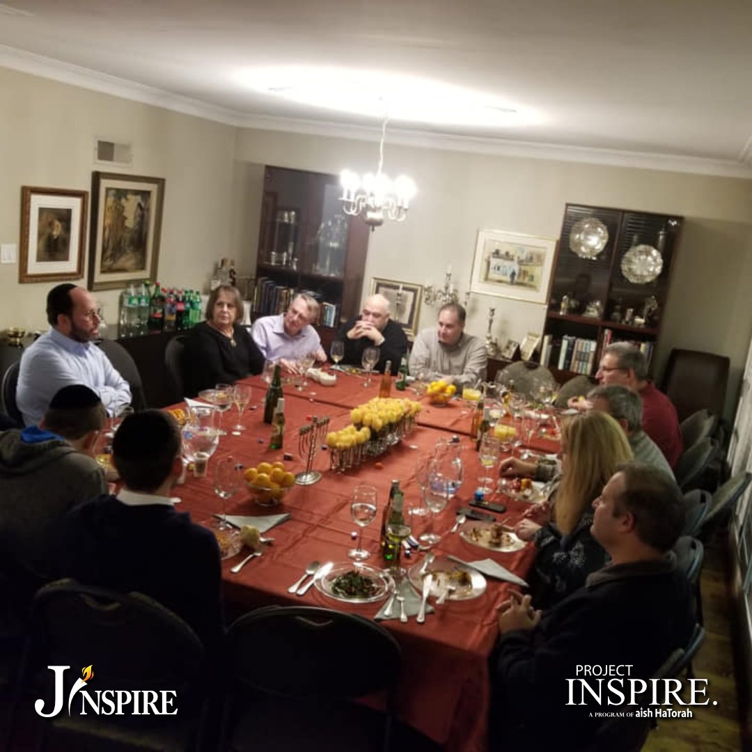Jinspire_'s tweet photo. Last Week Jinspire Toronto hosted not one, but two Chanukah parties.

https://t.co/Tawx2vBuoB

#projectinspire #jinpisre #jinspiretoronto #inspiration #chanukah2018 #hannukah #chanukah #torah #donuts #latkes #fryfest https://t.co/xkrfMy3rEd
