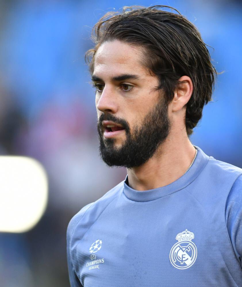 “When I was a boy, the neighbours all knew who I was because I'd take a ball with me everywhere I went”. #Isco
