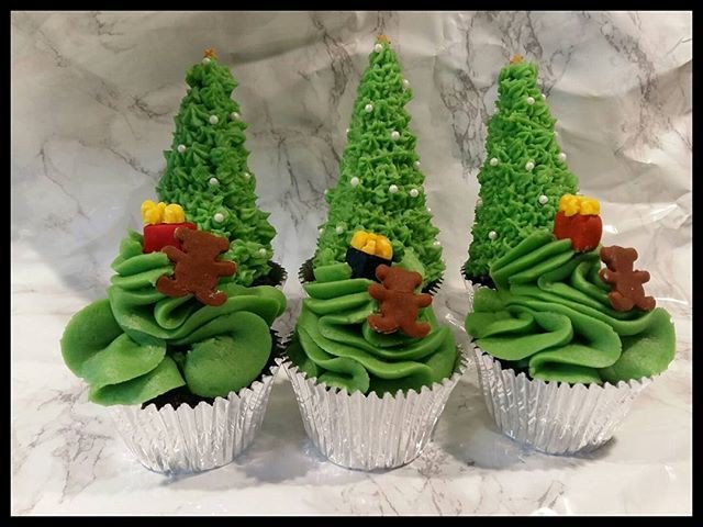 Reposting @scrumpyc:
Don't these look amazing! 🎄🎄🎂🎄🎄