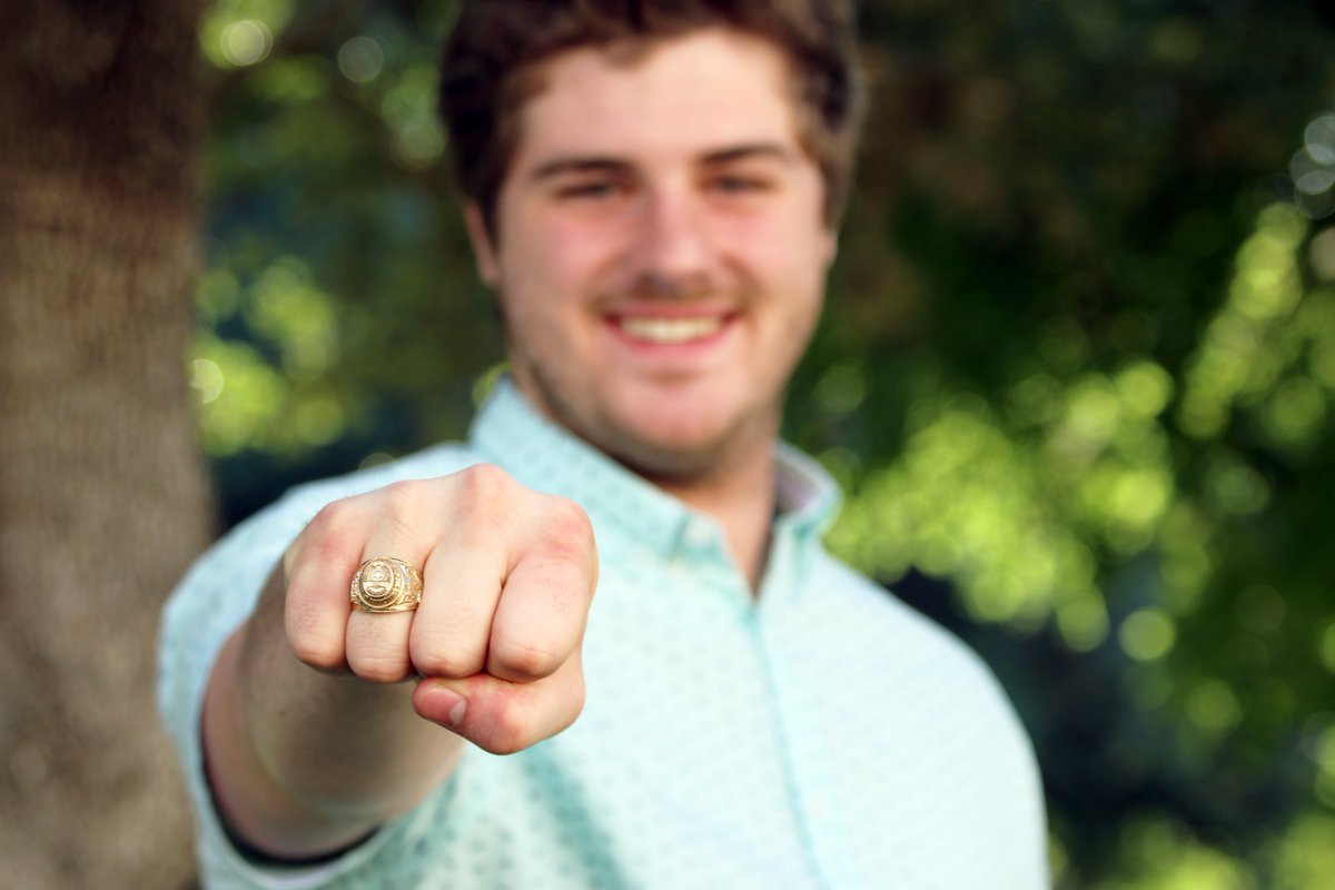 UTSACOEHD's tweet image. Tonight are the UTSA Ring Ceremonies and they're being live streamed! Watch both ceremonies live from the UTSA Ballroom here at 6 pm and 8 pm: bit.ly/2Qpok1c #UTSARing #UTSAGrad18