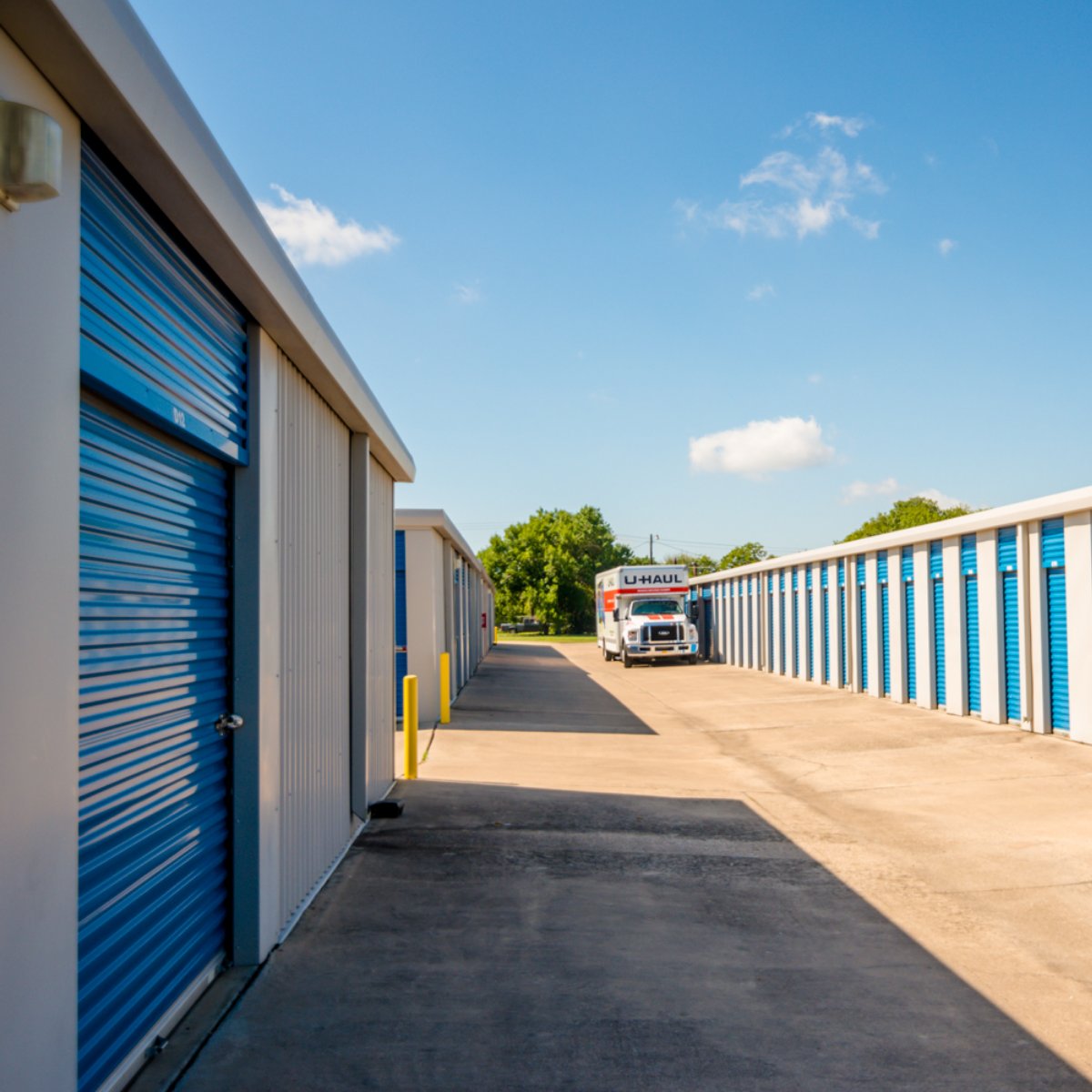 HomeSelfStorage's tweet image. Your prized possessions are safe with us.