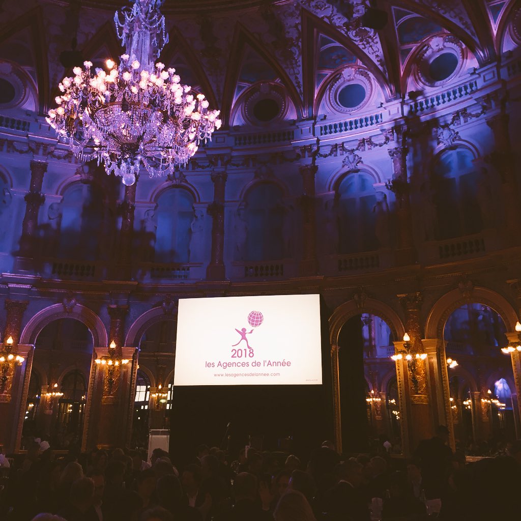 LLLLITL's tweet photo. Ravis de remettre 3 récompenses au Grand Prix des Agences de l’Année 2018 ! 💡🏆 #GPAA2018 
- Agence Influence : Dentsu Consulting (@dentsuaegisFR)
- Agence Design : Team Créatif (@Team_Creatif) 
- Agence Challenger : Elvis (@Elvistheagence) https://t.co/8owgkAfJG2